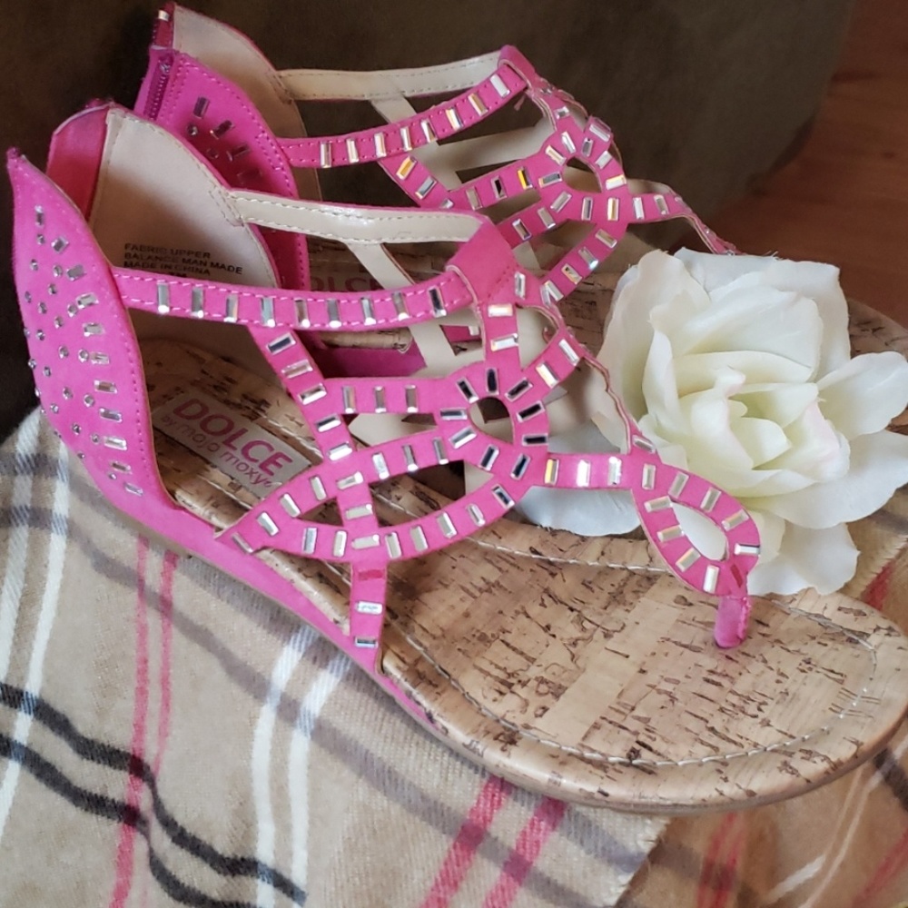 Sandals - Picture 2 of 3